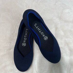 Rothy's Navy Blue Knit Pointed-Toe Flats